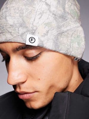 Faded Store skull beanie