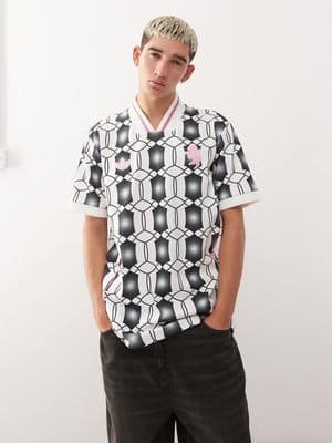 adidas soccer Juventus jersey