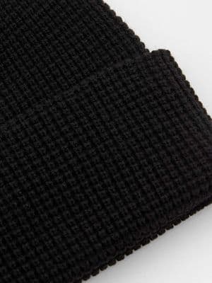 Pull&Bear Waffle-knit beanie