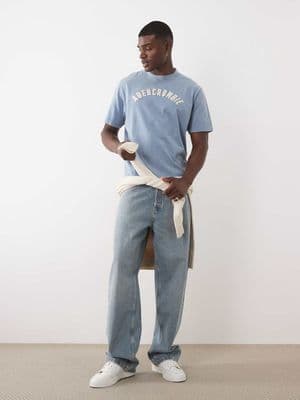 Abercrombie & Fitch patch logo t-shirt