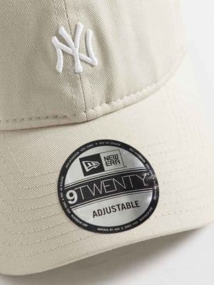 New Era NY Yankees mini logo cap