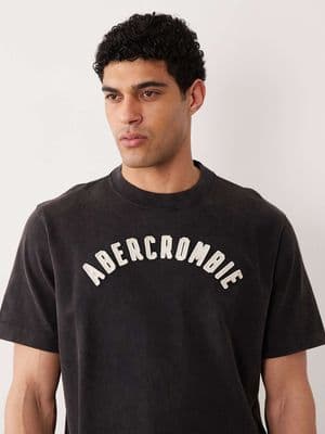 Abercrombie & Fitch patch logo t-shirt