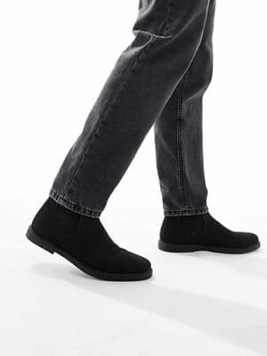 SEQWL round toe chelsea boots