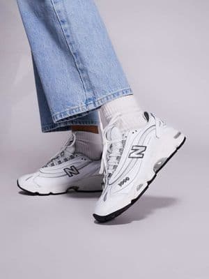 New Balance M1000 unisex sneakers