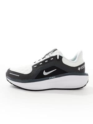 Nike Running Winflo 11 Gore-Tex sneakers