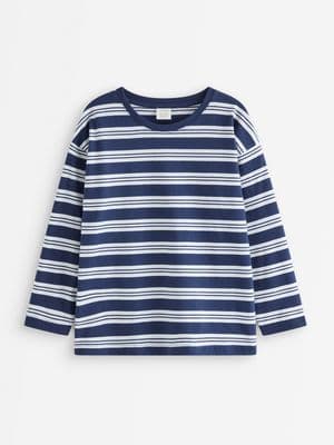 Long-sleeved top