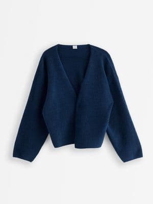 Knitted cardigan