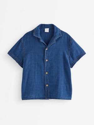 Short-sleeved shirt with denim look