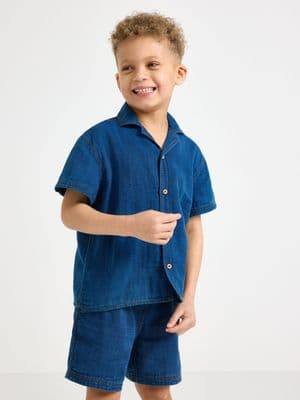 Short-sleeved shirt with denim look