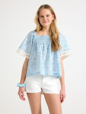 Blouse with smock
