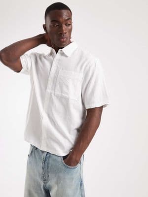 Hollister boxy cropped short sleeve shirt