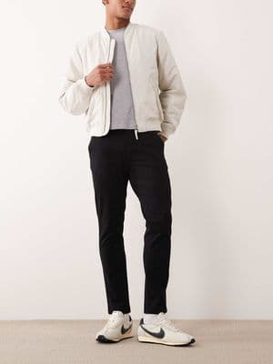 Jack & Jones Intelligence slim fit chinos